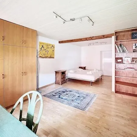 6 People L'ecurie Villa