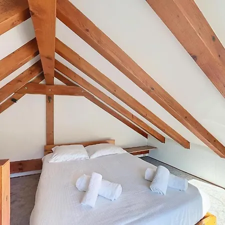6 People L'ecurie Villa *