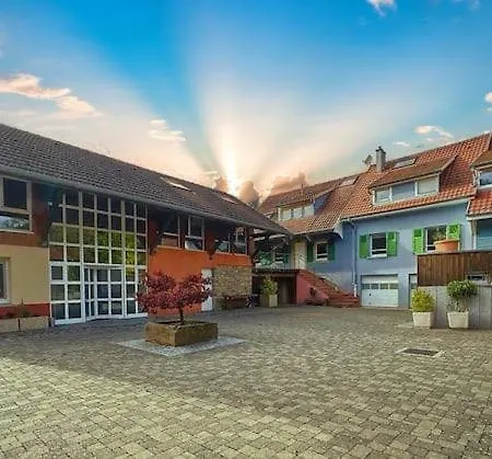 6 People L'ecurie Villa